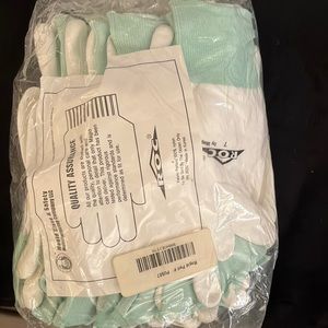 12pk MAGID Scratch-Resistant General Purpose Work Gloves Size 7/S 15-Gauge Nylon